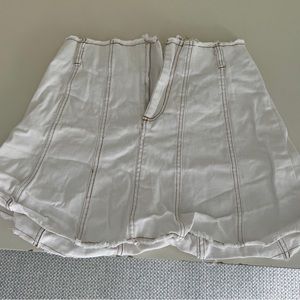 Lelis white denim mini skirt